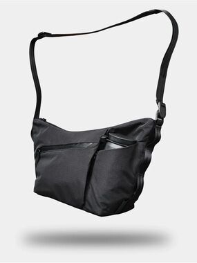 ALPAKA FLOW SATCHEL (4L) Black Axoflux 210D Ripstop Nylon NWT